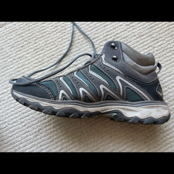 Eddie Bauer Lukla pro mid womens ankle rise hiking boot as good as new .US 7.5 . - Picture 8 of 9